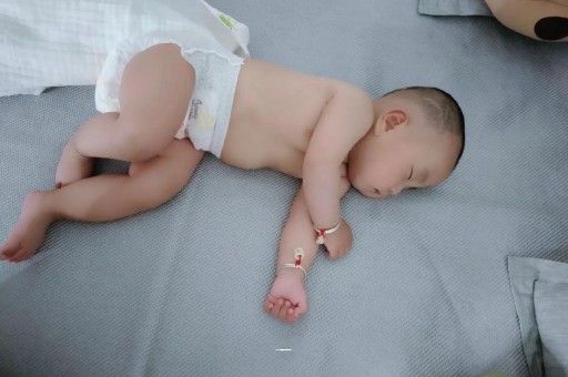 平凉孕妇显怀早的原因